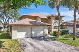 1769 NE 40th Pl, Pompano Beach, FL 33064 - Photo 2
