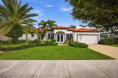 16483 SW 282nd St, Homestead, FL 33033 - Photo 2