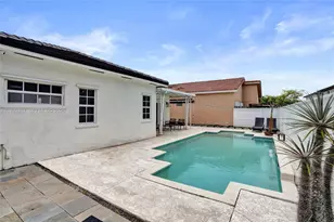 8816 NW 149th Terrace, Miami Lakes, FL 33018 - Photo 18