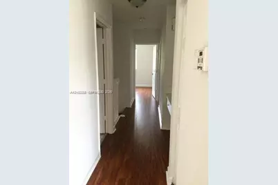 11352 NW 56th St, Doral, FL 33178 - Photo 14