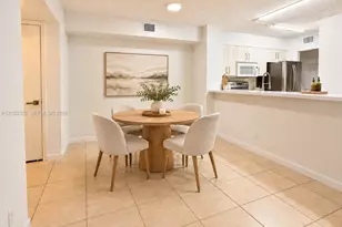 560 S Park, Hollywood, FL 33021 - Photo 2