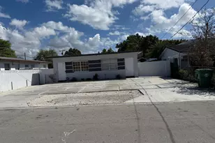 831 NW 24th Ave, Miami, FL 33125 - Photo 4