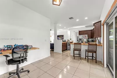 9064 SW 215th Ter, Cutler Bay, FL 33189 - Photo 12