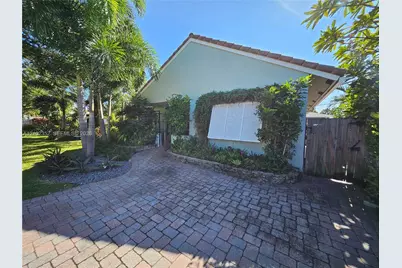 2016 NE 26th Dr, Wilton Manors, FL 33306 - Photo 4