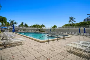 4747 Collins Ave, Miami Beach, FL 33140 - Photo 4