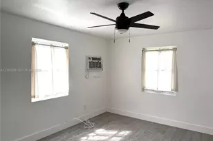 1184 NE 112th St, Miami, FL 33161 - Photo 4