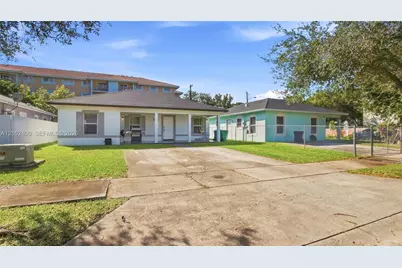 28632 SW 153rd Pl, Homestead, FL 33033 - Photo 2