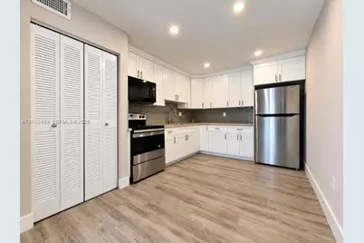 6130 W 19th Ave #308, Hialeah, FL 33012 - Photo 2