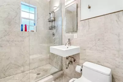 810 Pennsylvania Ave #8, Miami Beach, FL 33139 - Photo 8