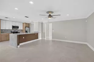 83 Gables Blvd, Weston, FL 33326 - Photo 12