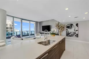 200 Biscayne Blvd Way, Miami, FL 33131 - Photo 6
