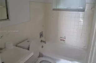 765 NE 121st St, North Miami, FL 33161 - Photo 4