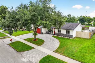 8500 NW 3rd St, Pembroke Pines, FL 33024 - Photo 38
