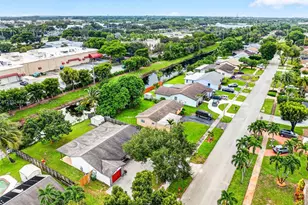 8500 NW 3rd St, Pembroke Pines, FL 33024 - Photo 44