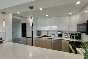 11111 Biscayne Blvd, Miami, FL 33181 - Photo 10