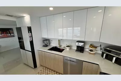 11111 Biscayne Blvd #16A, Miami, FL 33181 - Photo 8