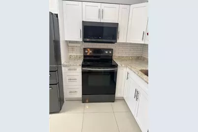 [Address not provided], Miami, FL 33179 - Photo 2