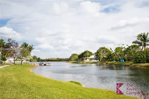 667 NW 170th Terrace, Pembroke Pines, FL 33028 - Photo 32