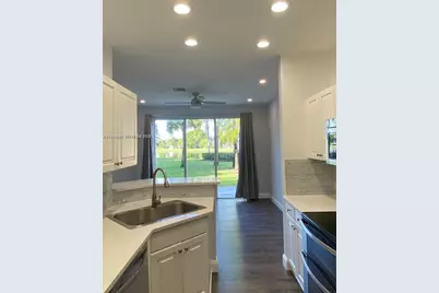 667 NW 170th Ter #667, Pembroke Pines, FL 33028 - Photo 6