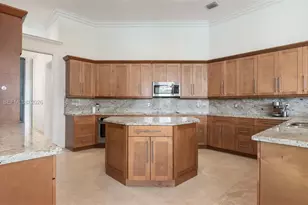 1378 Victoria Isle Dr, Weston, FL 33327 - Photo 16