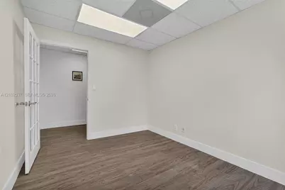 2691 E Oakland Park Blvd #203, Fort Lauderdale, FL 33306 - Photo 2