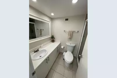 6039 Collins Ave #1006, Miami Beach, FL 33140 - Photo 14