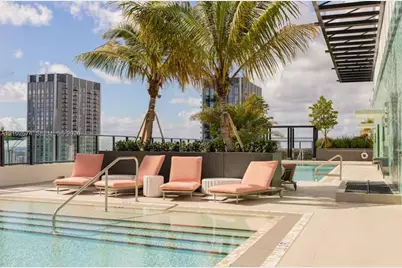 11 NE 6th St #204, Miami, FL 33132 - Photo 6