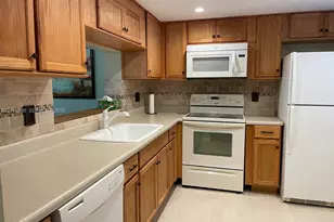 121 SE 3rd Ave, Dania Beach, FL 33004 - Photo 10
