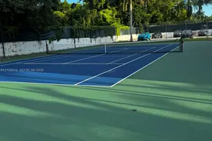 492 NW 165th St Rd, Miami, FL 33169 - Photo 8