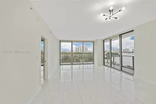 16385 Biscayne Blvd, North Miami Beach, FL 33160 - Photo 6