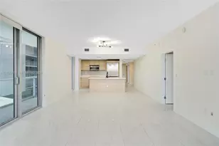 16385 Biscayne Blvd, North Miami Beach, FL 33160 - Photo 8
