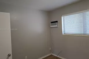 13035 Emerald Dr, North Miami, FL 33181 - Photo 8