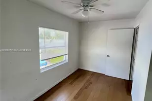 548 NW 30th St, Miami, FL 33127 - Photo 6