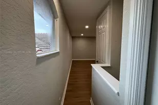 1360 Victoria Isle Dr, Weston, FL 33327 - Photo 54