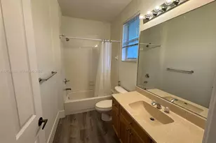1360 Victoria Isle Dr, Weston, FL 33327 - Photo 58