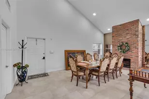 17338 NW 61st Pl, Hialeah, FL 33015 - Photo 8