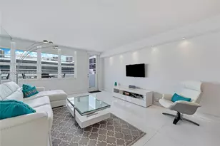 100 Lincoln Rd, Miami Beach, FL 33139 - Photo 12