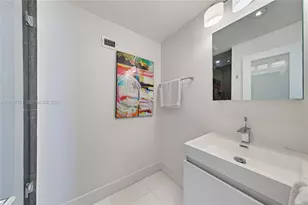 100 Lincoln Rd, Miami Beach, FL 33139 - Photo 10