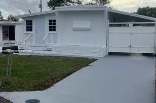 1911 SW 87th Ave, Davie, FL 33324 - Photo 26