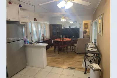 1911 SW 87th Ave #0, Davie, FL 33324 - Photo 12