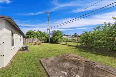 19411 SW 117th Ave, Miami, FL 33177 - Photo 12
