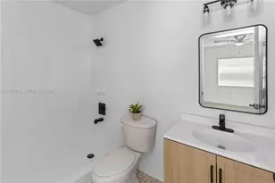 19411 SW 117th Ave, Miami, FL 33177 - Photo 30