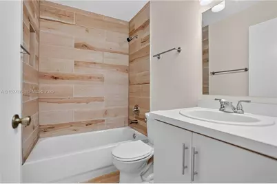 6989 W 36th Ave #202, Hialeah, FL 33018 - Photo 22