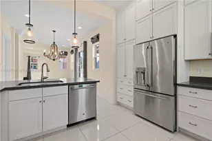 912 NE 17th Way, Fort Lauderdale, FL 33304 - Photo 16