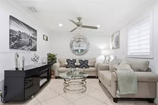 13996 Lake Lure Ct, Miami Lakes, FL 33014 - Photo 10