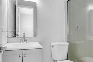560 NE 63rd St, Miami, FL 33138 - Photo 16