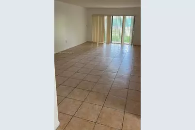 10253 NW 9th St Cir #107-6, Miami, FL 33172 - Photo 2