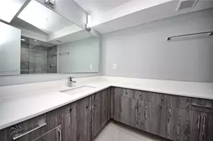 1660 NE 191st St, Miami, FL 33179 - Photo 14