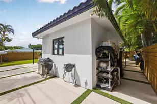 6434 SW 38th St, Miami, FL 33155 - Photo 24
