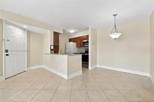 2946 S University Dr, Davie, FL 33328 - Photo 8